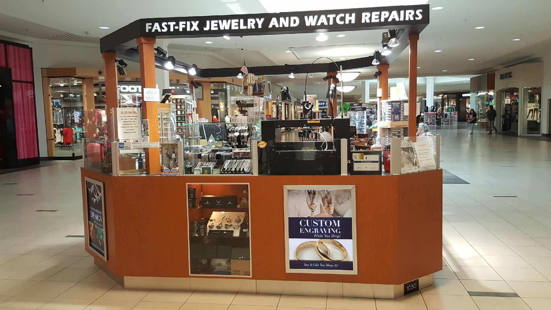 Fast Fix franchise kiosk in the Melbourne Square Mall